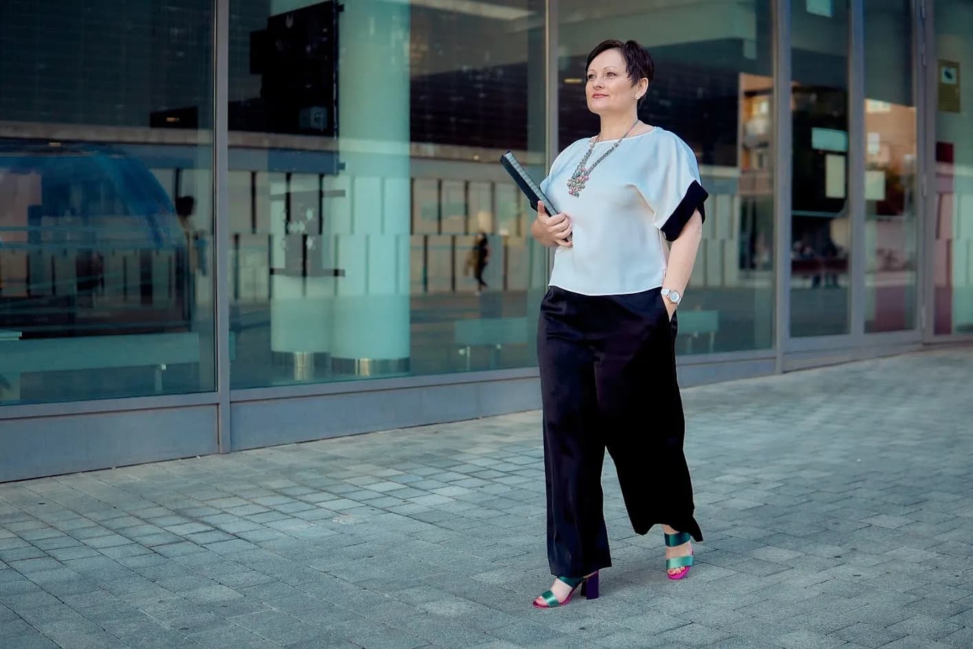 7 признаков кризиса успеха у женщин 40+: как понять, что вы находитесь в точке жизненного перехода