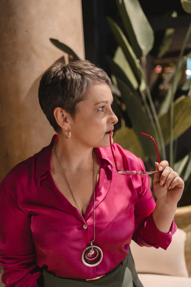 Как перестать быть «удобной» и начать слышать себя: честно о страхе быть собой